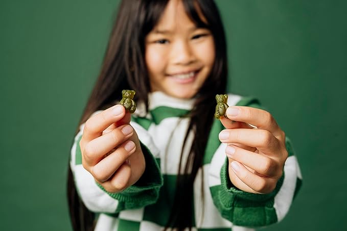 Gruns Kids Super Greens Gummies, Sugar-Free - Superfood Gummy Bears with Spirulina, Chlorella & Prebiotics for Digestive Health - Adaptogens Supplement with 20 Vitamins & Minerals - 1 Month Supply