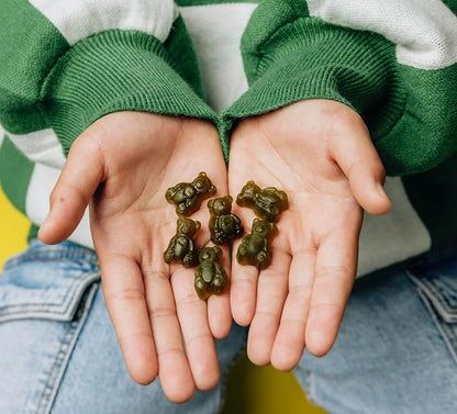 Gruns Kids Super Greens Gummies, Sugar-Free - Superfood Gummy Bears with Spirulina, Chlorella & Prebiotics for Digestive Health - Adaptogens Supplement with 20 Vitamins & Minerals - 1 Month Supply